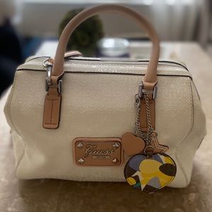 Guess bag w/ floral inside